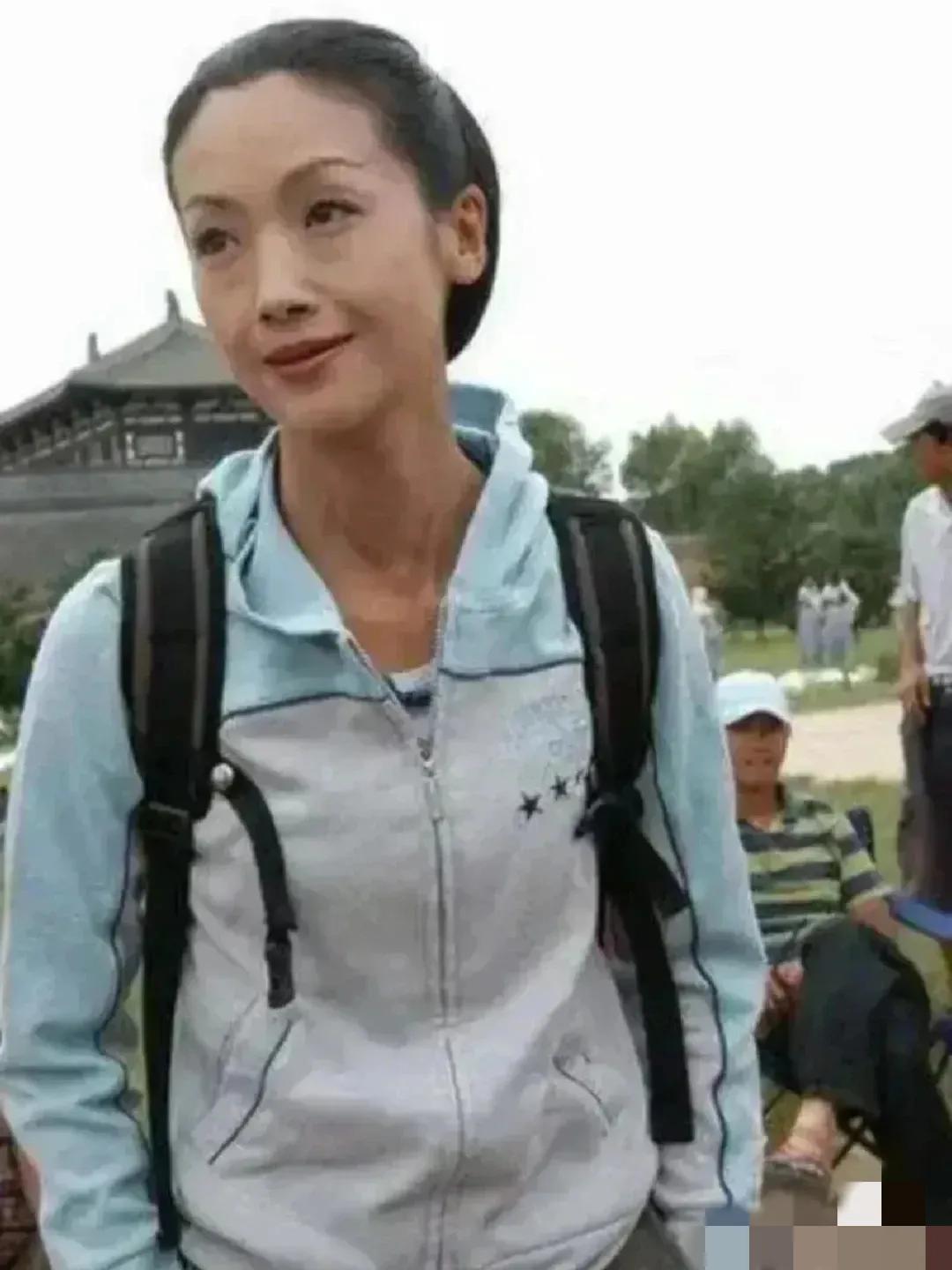 你们还认识这个女演员吗？她现在已经是普通人了。