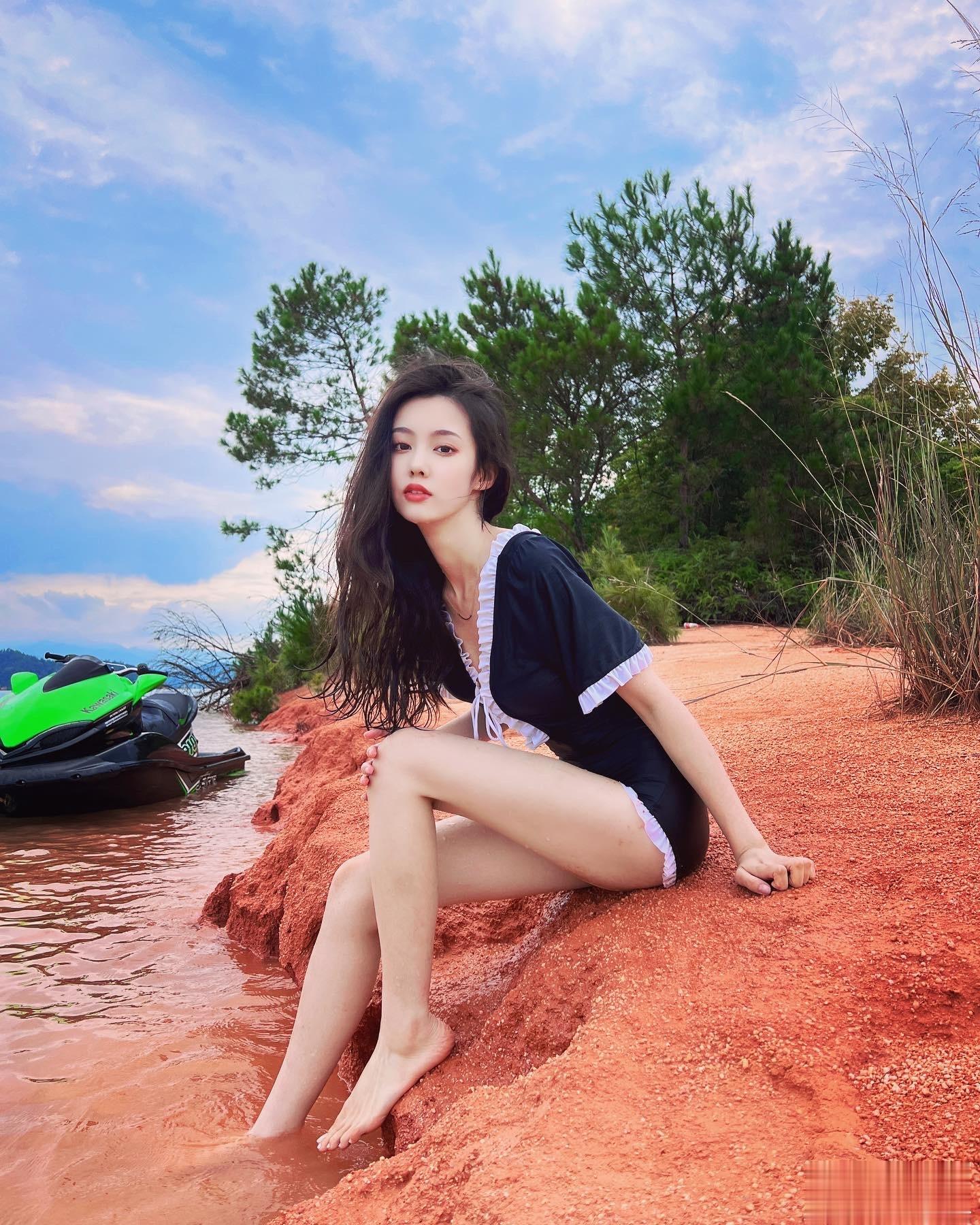 <p>我是一只鱼🧜‍♀️ ​