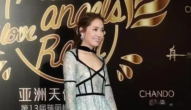 还真应了那么一句话：不是一家人