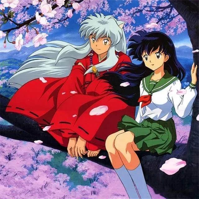  
很喜欢《犬夜叉》里的爱情。
犬夜叉和戈薇，犬夜叉和桔梗，还有樱花凌乱这首唯美