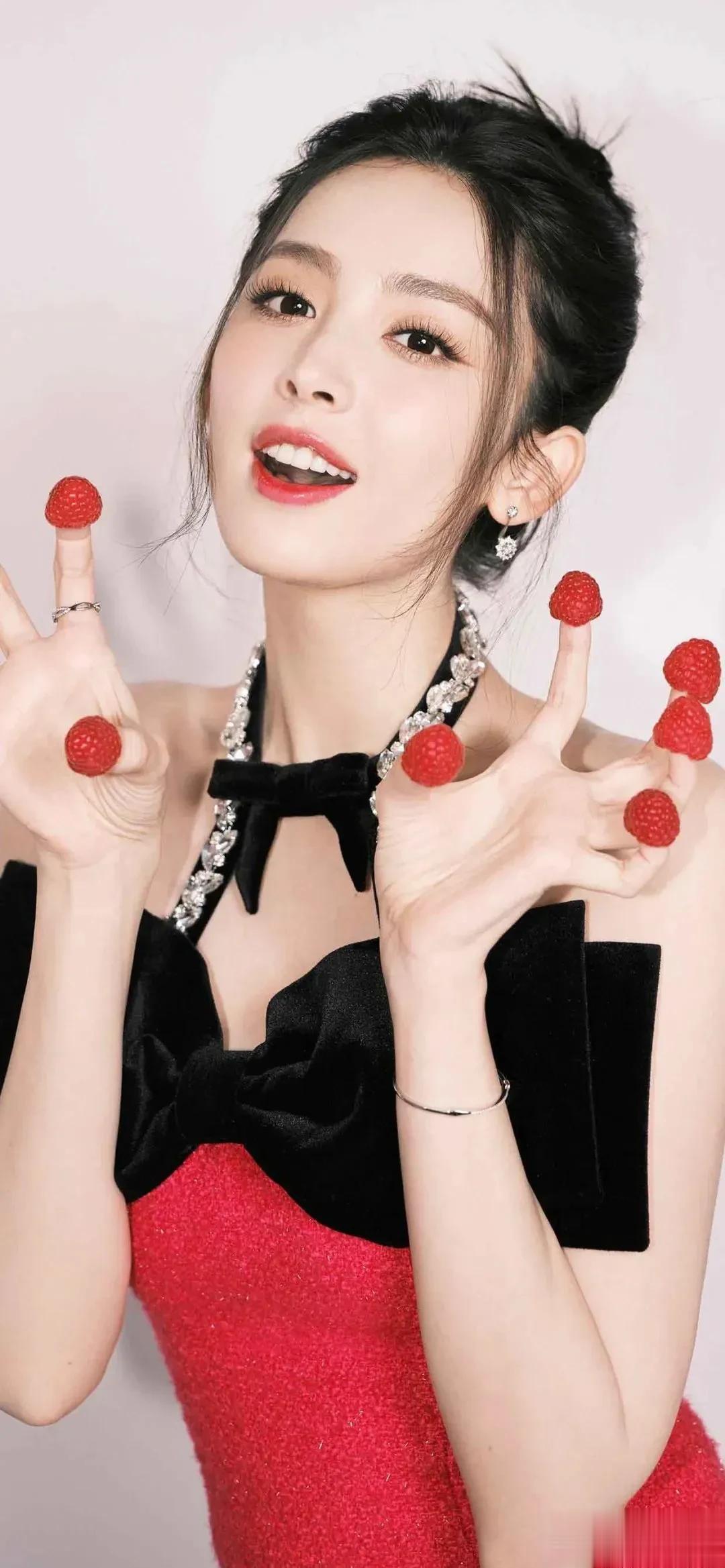 美女图集～第724期 | 古力
