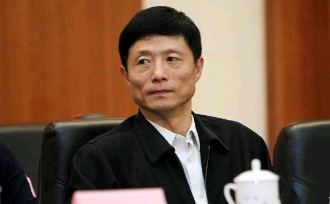 南开教授艾跃进质疑央视节目请京剧演员刘桂娟当评委，艾公真敢说